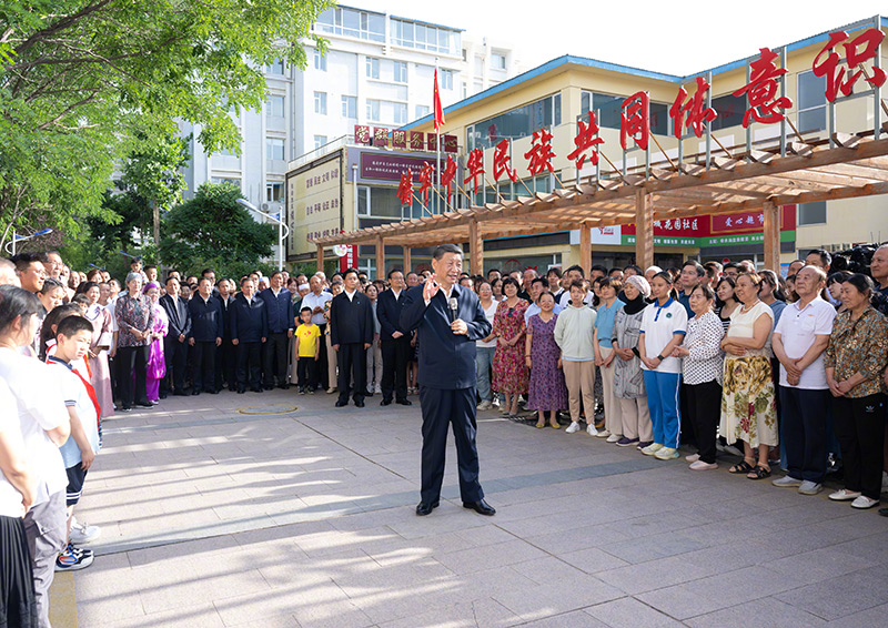 习近平在宁夏考察调研 (10).jpg