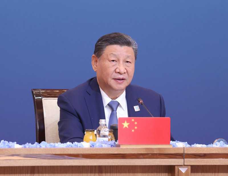 习近平出席“上海合作组织”阿斯塔纳峰会并发表重要讲话1.jpg