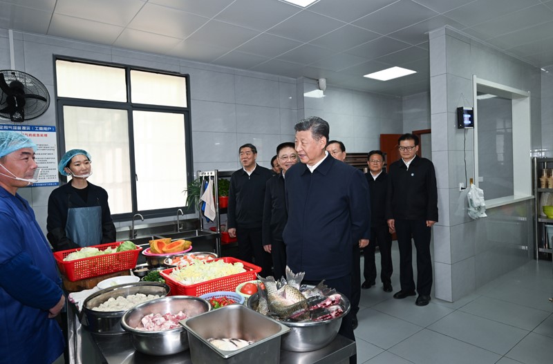 习近平在湖北考察时强调：鼓足干劲奋发进取 久久为功善作善成 奋力谱写中国式现代化湖北篇章 (4).jpg